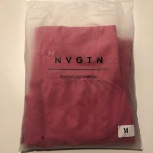 NEW- NVGTN Seamless Legging, Fuschia Pink, M